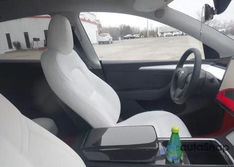 2024 Tesla Model Y Performance Dual Motor All-Wheel Drive из США, поврежденный, VIN 7SAYGDEF1RA278679